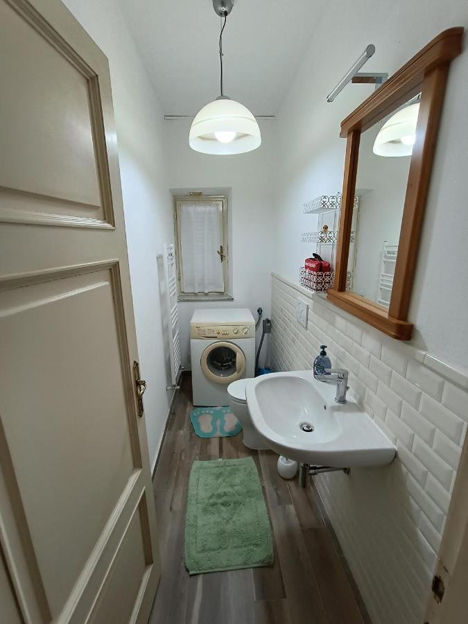 Cozy Apartment Near The City Walls لوكا المظهر الخارجي الصورة